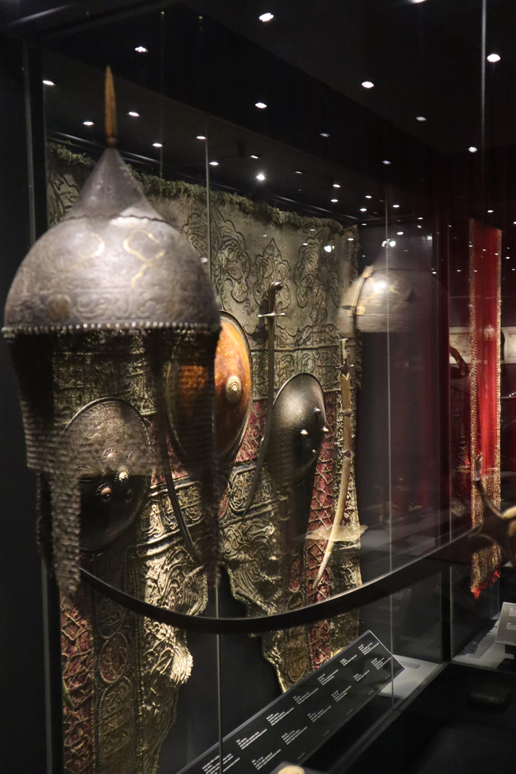 Muzeum Licheń Szyszak szabla i tarcze wschodnie Sala Rzeczpospolita szlachecka